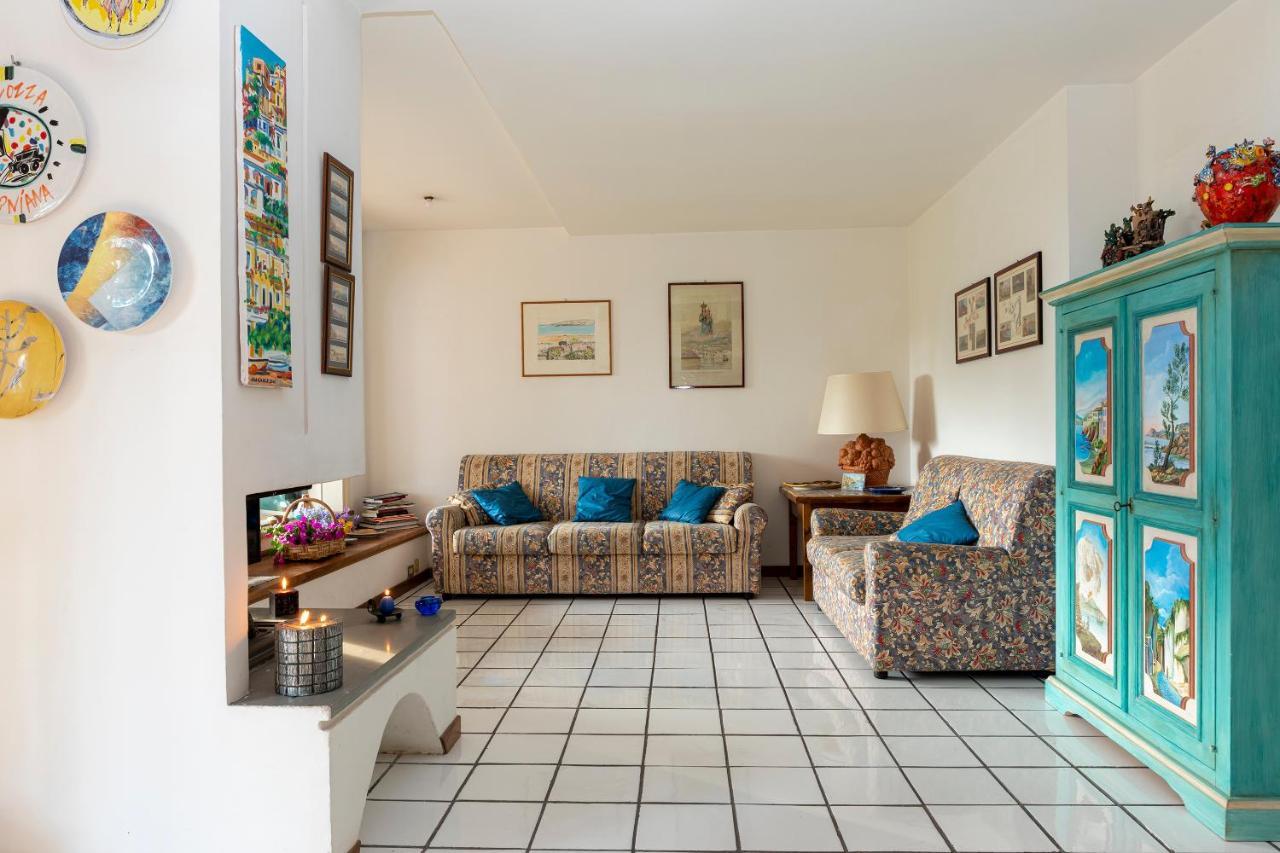Casa Vacanze Il Bacio Пьяно-ди-Сорренто Экстерьер фото